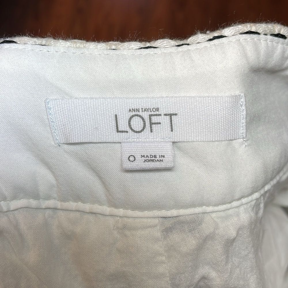 Ann Taylor Loft The Riviera Shorts, woven black cream, 0 - Picture 6 of 8